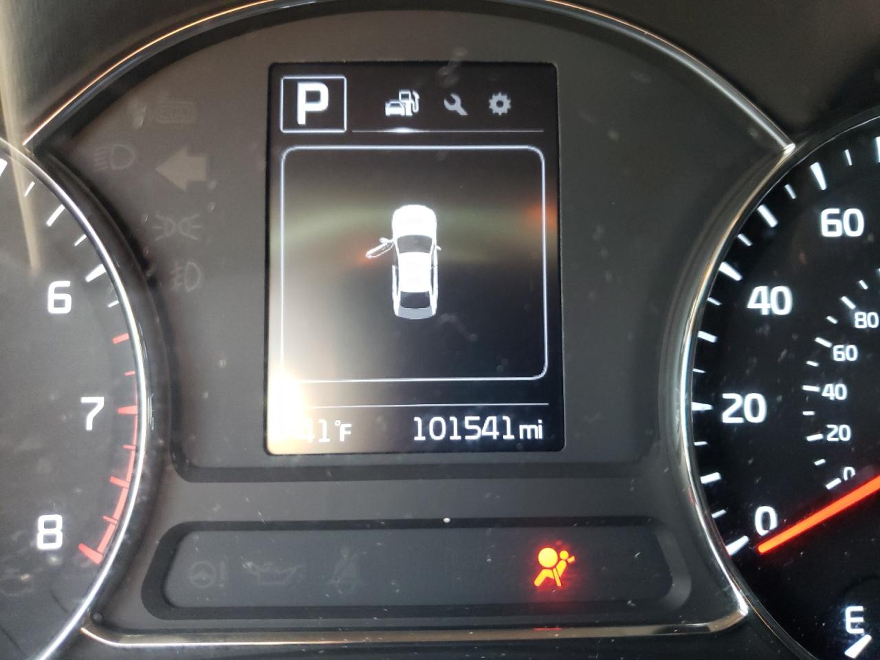 Photo 8 from auction – 2017 KIA FORTE LX with VIN 3KPFL4A77HE089430