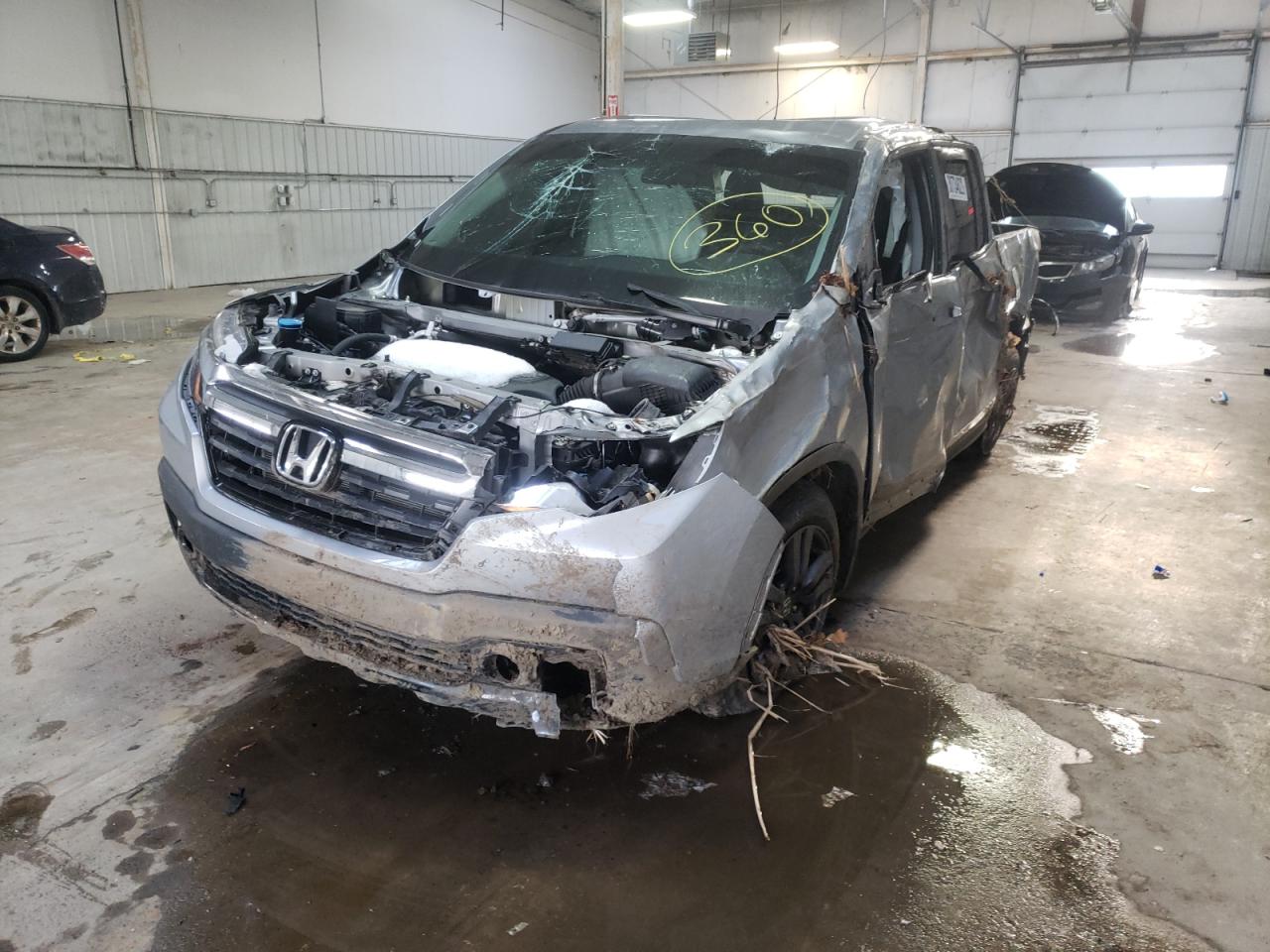 Photo 2 from auction – 2019 HONDA RIDGELINE with VIN 5FPYK3F1XKB027927