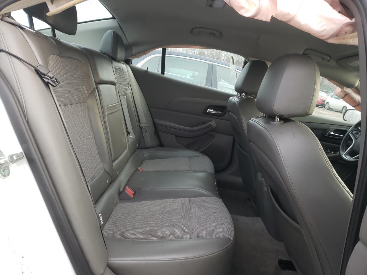 Photo 6 from auction – 2013 CHEVROLET MALIBU 1LT with VIN 1G11C5SA0DF138079