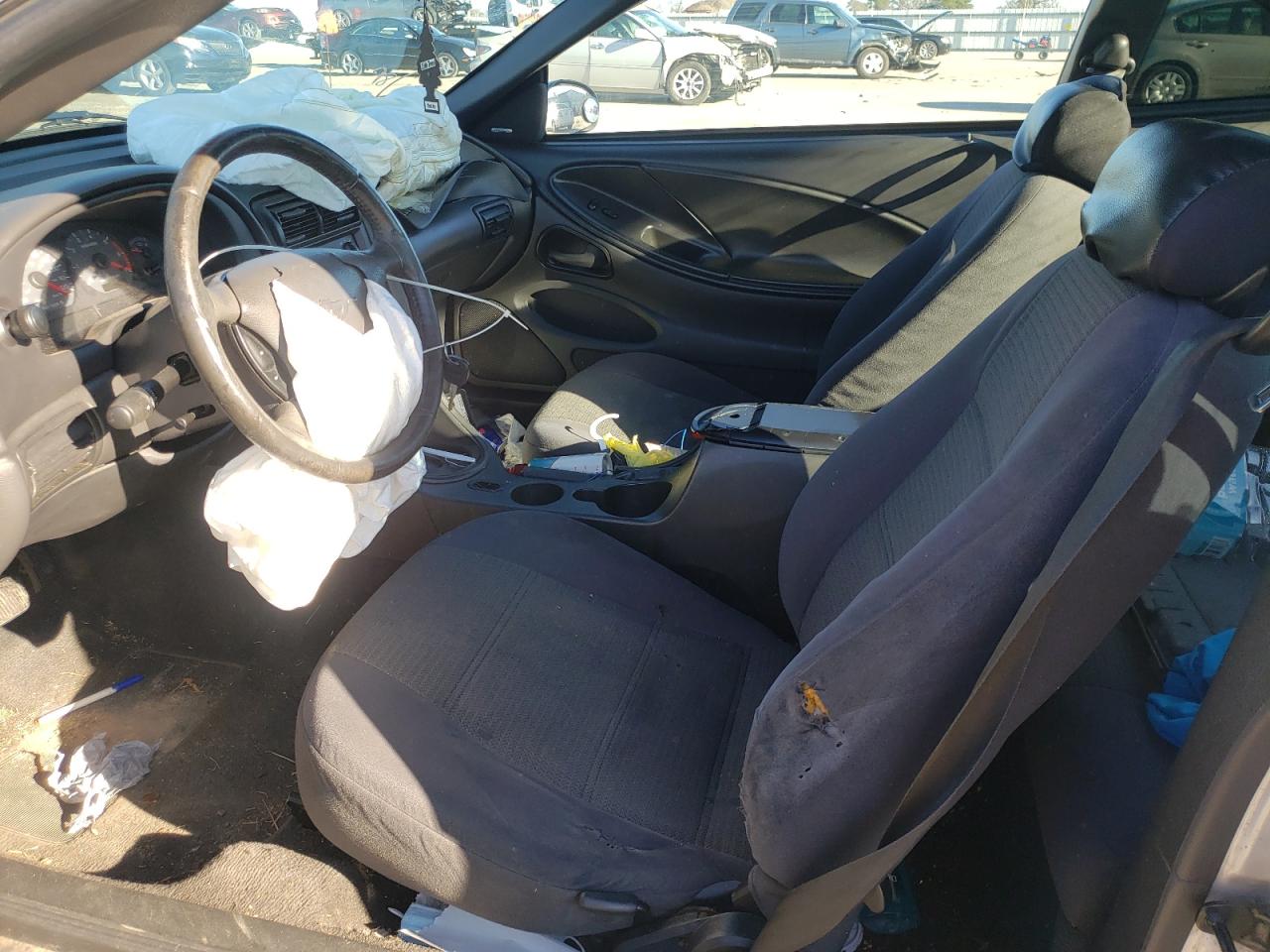 Photo 5 from auction – 2004 FORD MUSTANG with VIN 1FAFP40684F142784