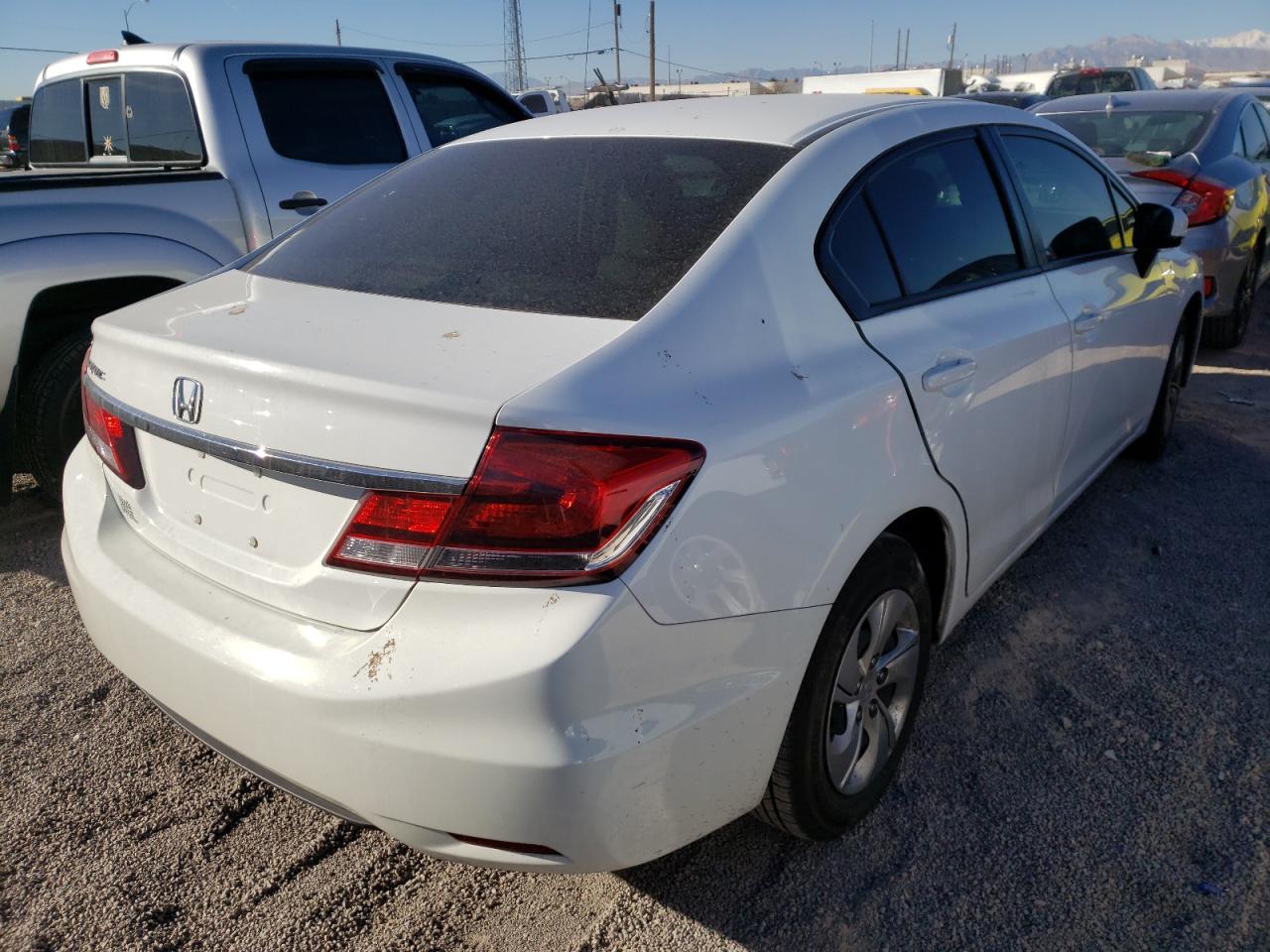 Photo 4 from auction – 2014 HONDA CIVIC LX with VIN 19XFB2F5XEE019950