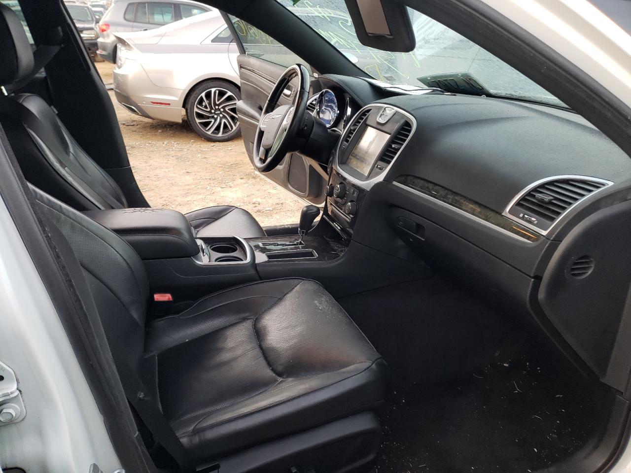 Photo 5 from auction – 2011 CHRYSLER 300C with VIN 2C3CK6CT3BH578354