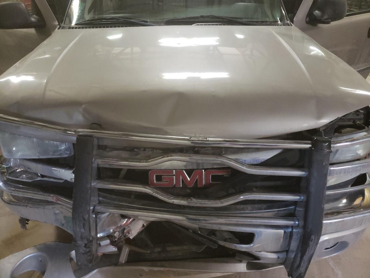 Photo 7 from auction – 2004 GMC NEW SIERRA with VIN 1GTEK19T44E122856