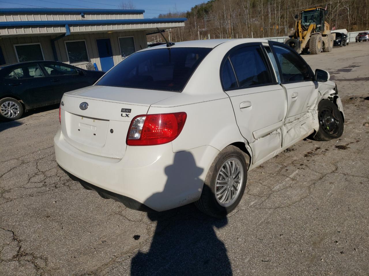 Photo 4 from auction – 2010 KIA RIO LX with VIN KNADH4A39A6628158