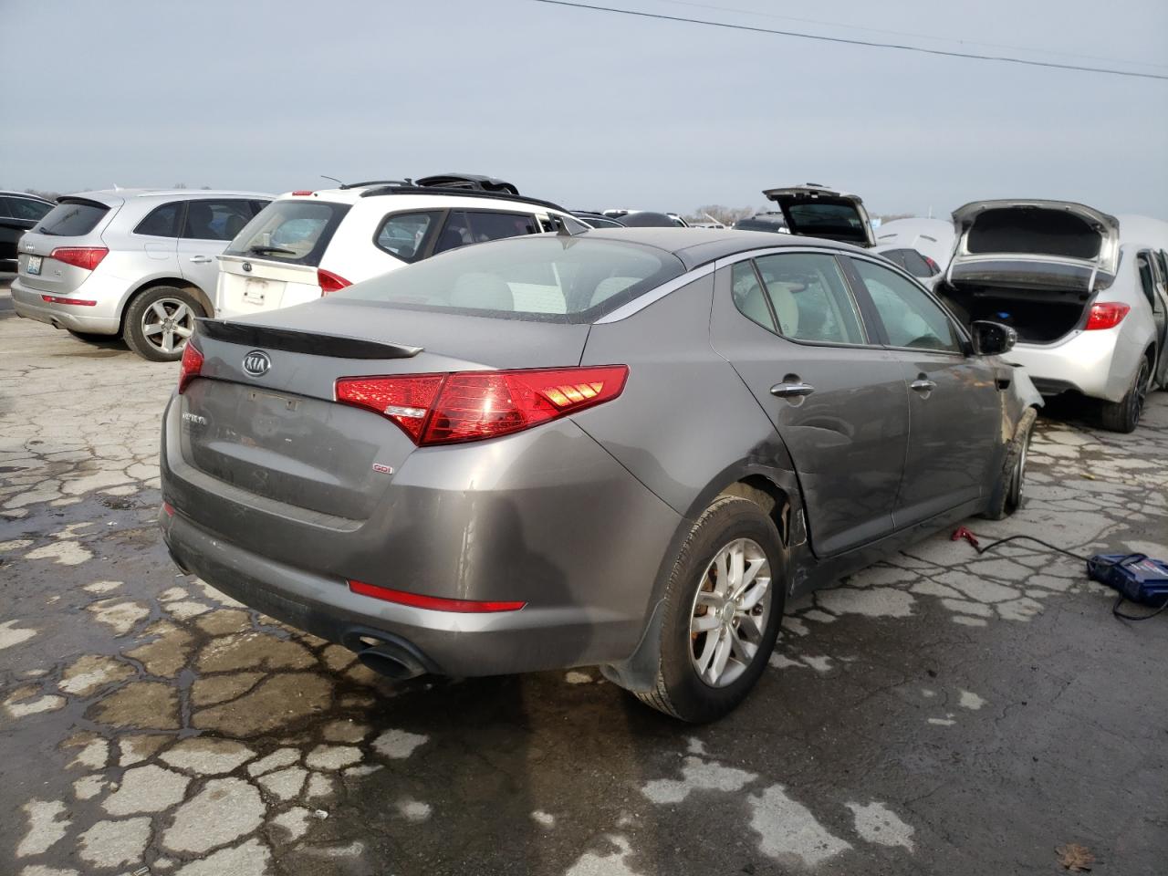 Photo 4 from auction – 2012 KIA OPTIMA LX with VIN 5XXGM4A71CG060653