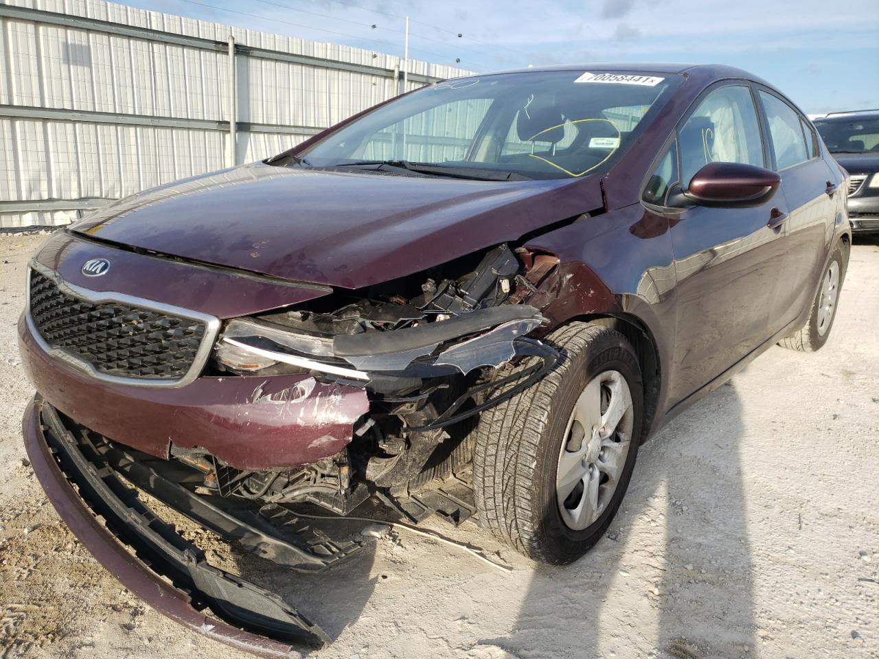 Photo 9 from auction – 2017 KIA FORTE LX with VIN 3KPFL4A77HE089430