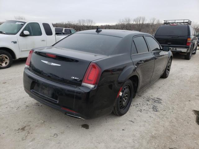 Photo 4 from auction – 2017 CHRYSLER 300 S with VIN 2C3CCABG1HH538769