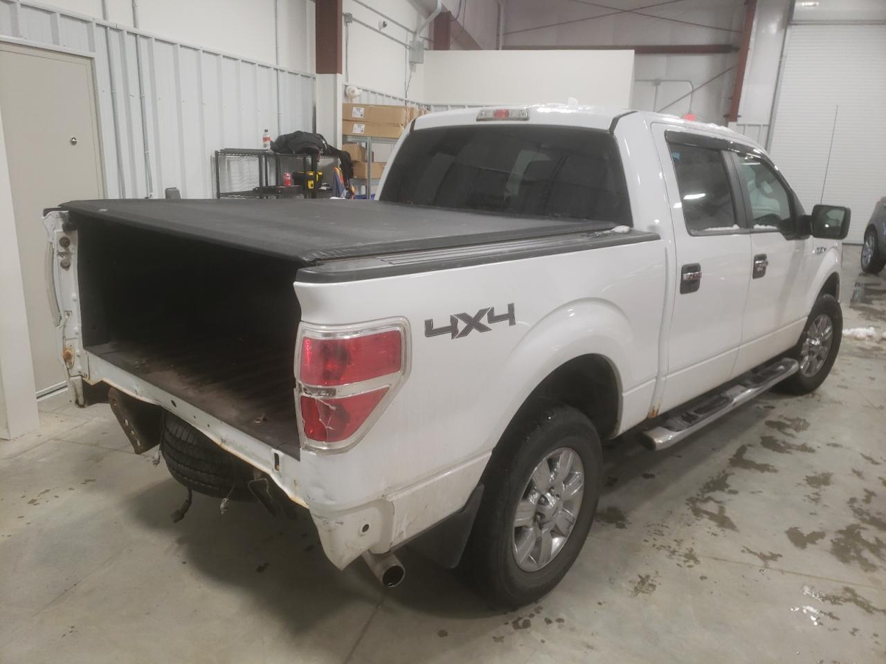 Photo 4 from auction – 2010 FORD F150 SUPER with VIN 1FTFW1EV4AFD11643