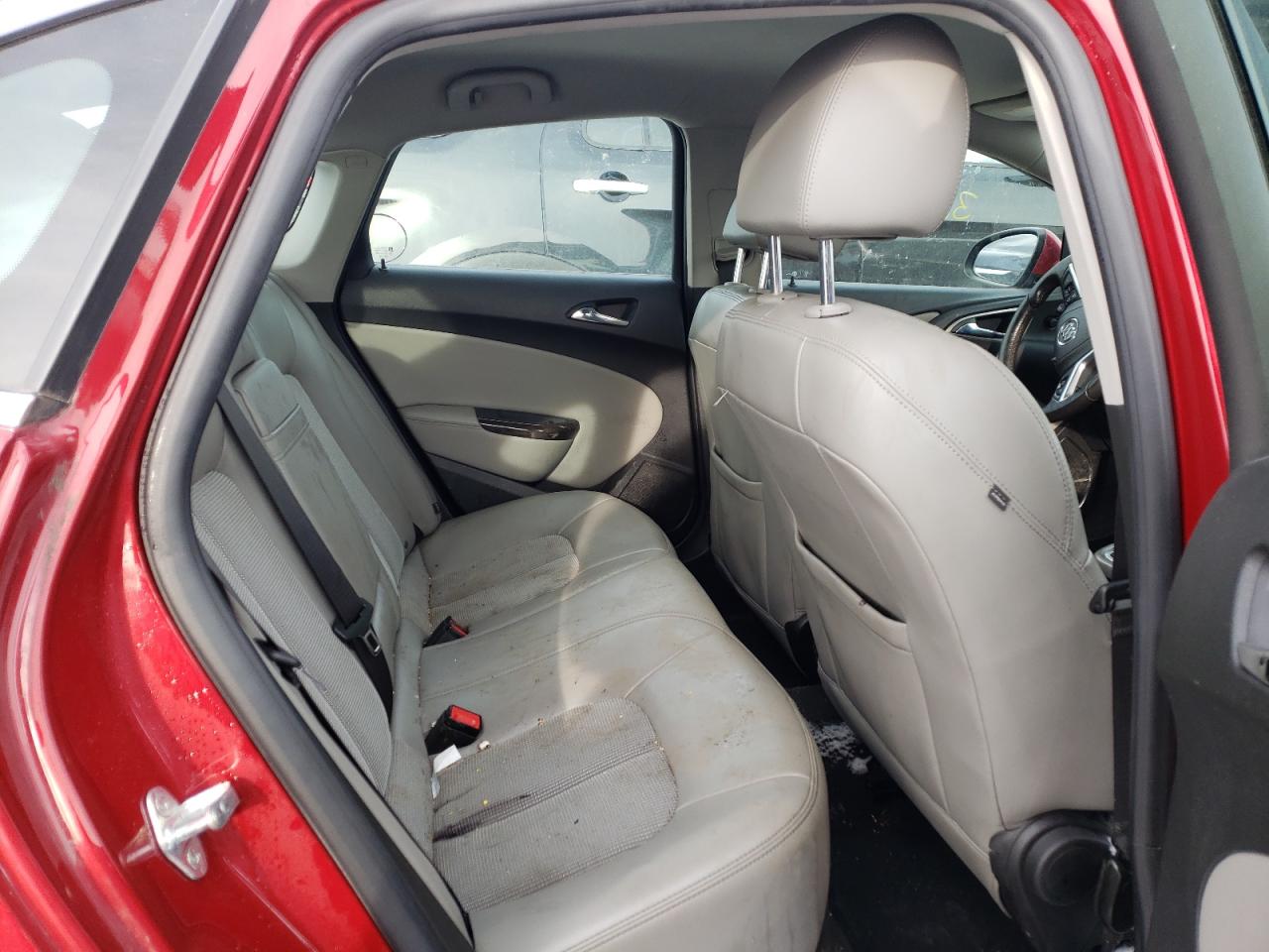 Photo 6 from auction – 2016 BUICK VERANO with VIN 1G4PP5SKXG4116570