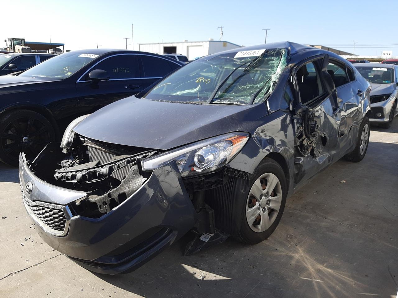 Photo 2 from auction – 2016 KIA FORTE LX with VIN KNAFK4A69G5459214