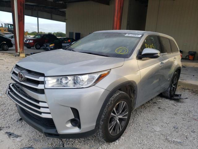 Photo 2 from auction – 2017 TOYOTA HIGHLANDER with VIN 5TDZARFH5HS031307