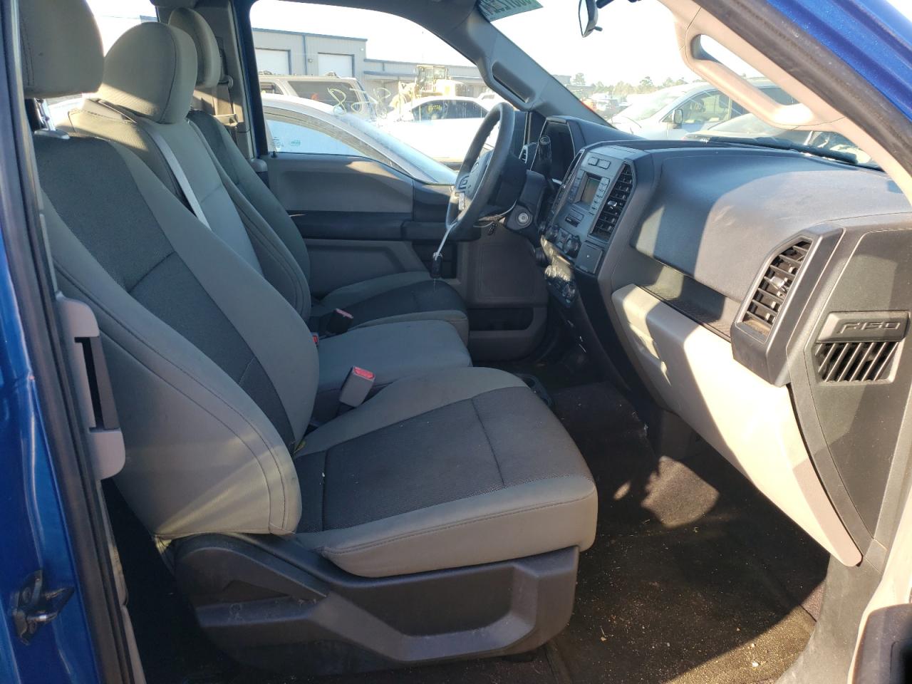 Photo 5 from auction – 2016 FORD F150 SUPER with VIN 1FTEX1C89GFA57930