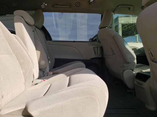 Photo 6 from auction – 2017 TOYOTA SIENNA LE with VIN 5TDKZ3DC7HS828592