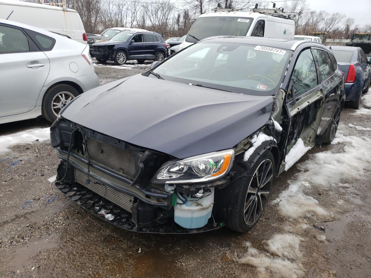 Photo 2 from auction – 2016 VOLVO V60 T5 PRE with VIN YV140MEK8G1314593