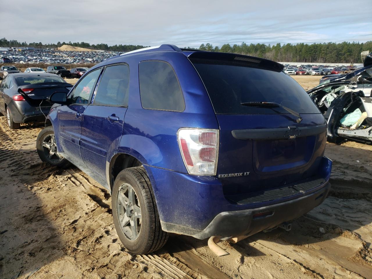 Photo 3 from auction – 2005 CHEVROLET EQUINOX with VIN 2CNDL73FX56035933