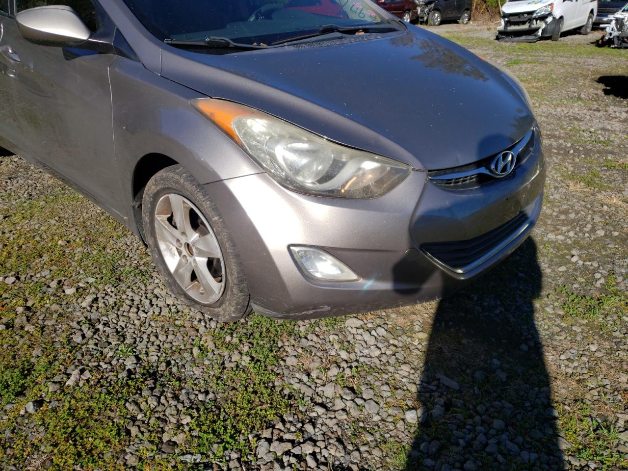Photo 9 from auction – 2012 HYUNDAI ELANTRA GL with VIN 5NPDH4AEXCH127017