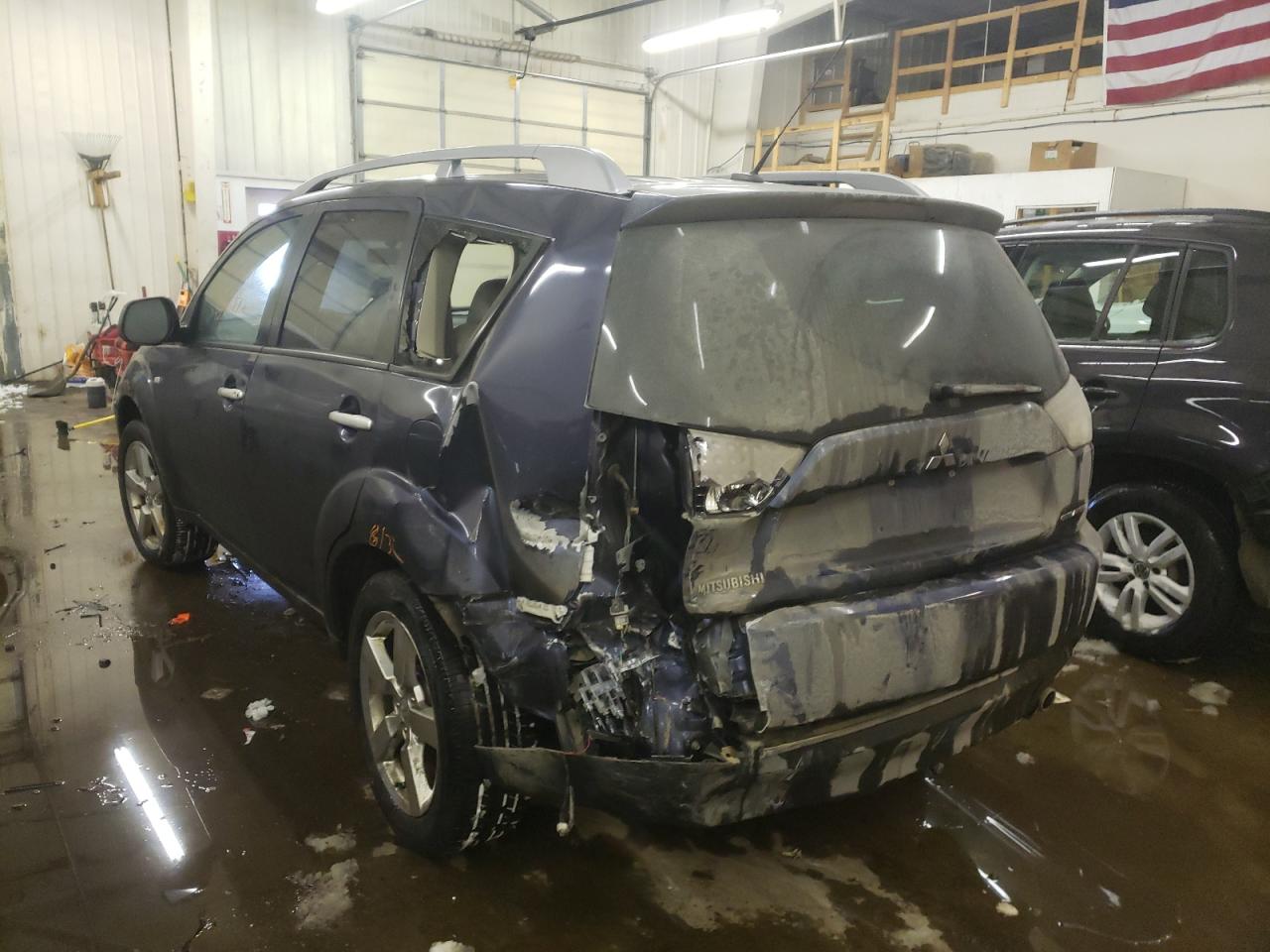 Photo 3 from auction – 2007 MITSUBISHI OUTLANDER with VIN JA4MT41X67Z018787