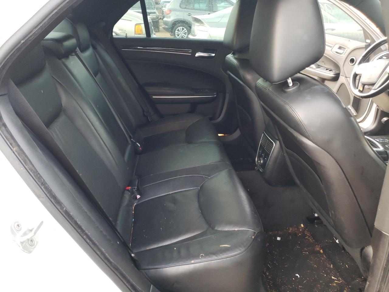 Photo 6 from auction – 2011 CHRYSLER 300C with VIN 2C3CK6CT3BH578354