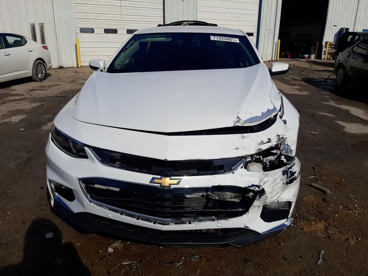 Photo 9 from auction – 2018 CHEVROLET MALIBU LT with VIN 1G1ZD5ST9JF216159