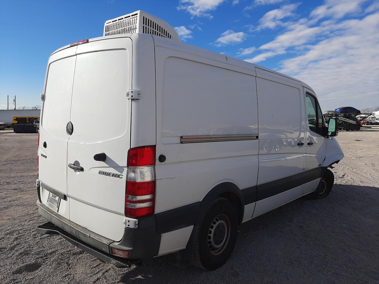 Photo 4 from auction – 2013 MERCEDES-BENZ SPRINTER 2 with VIN WD3PE7CC1D5756079