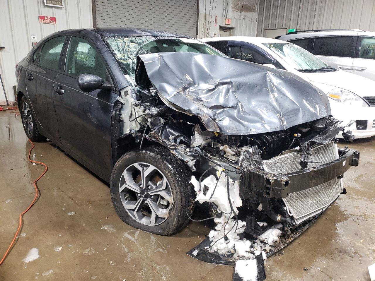KIA FORTE FE 2020 with VIN 3KPF24AD9LE187991 - Photo from auction