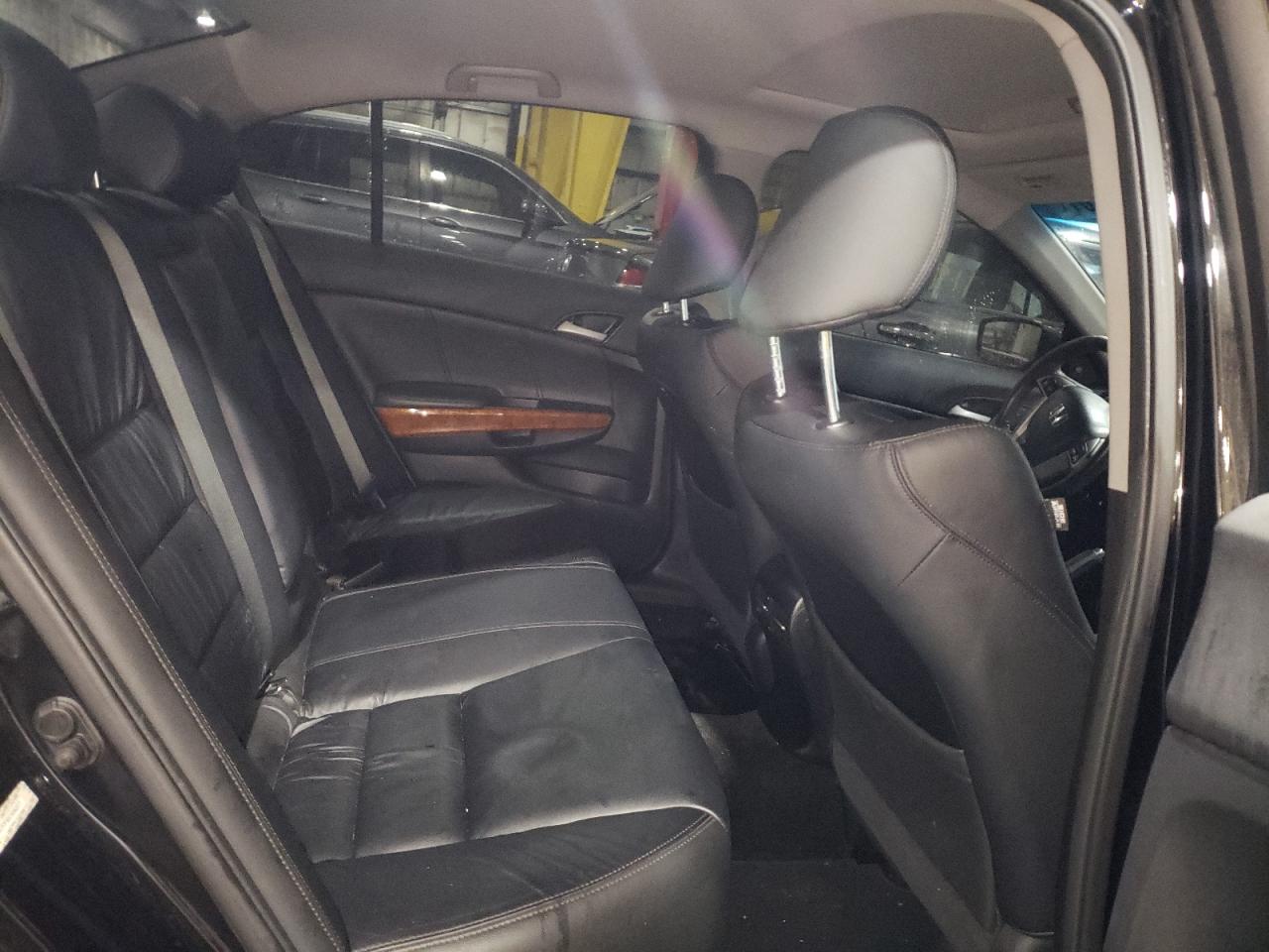 Photo 6 from auction – 2012 HONDA ACCORD EXL with VIN 1HGCP3F82CA042077