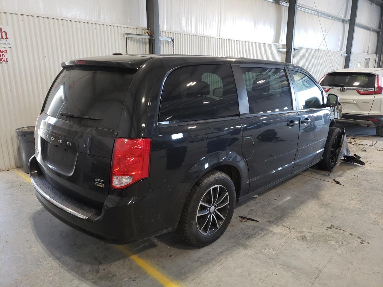 Photo 4 from auction – 2017 DODGE GRAND CARA with VIN 2C4RDGEG8HR782883