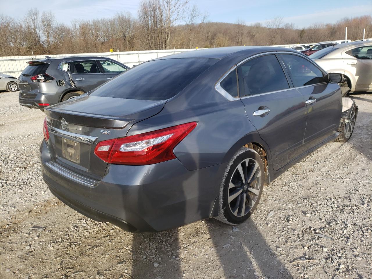 Photo 4 from auction – 2016 NISSAN ALTIMA 2.5 with VIN 1N4AL3AP0GN384888