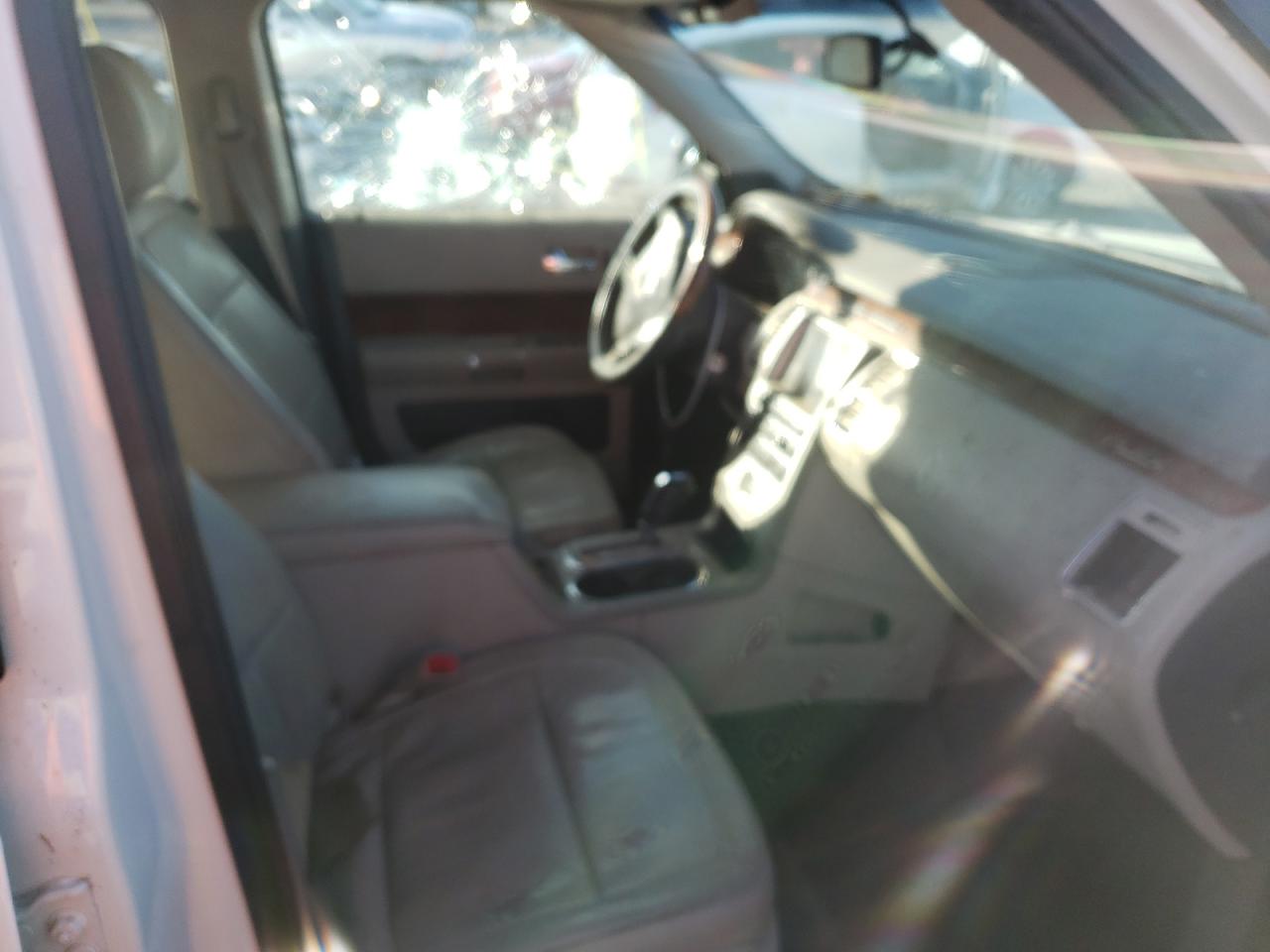 Photo 5 from auction – 2011 FORD FLEX LIMIT with VIN 2FMGK5DC6BBD20771
