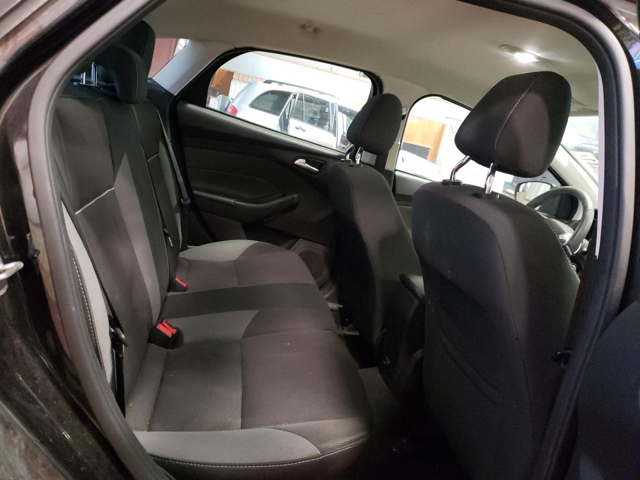 Photo 6 from auction – 2012 FORD FOCUS SE with VIN 1FAHP3K2XCL286706