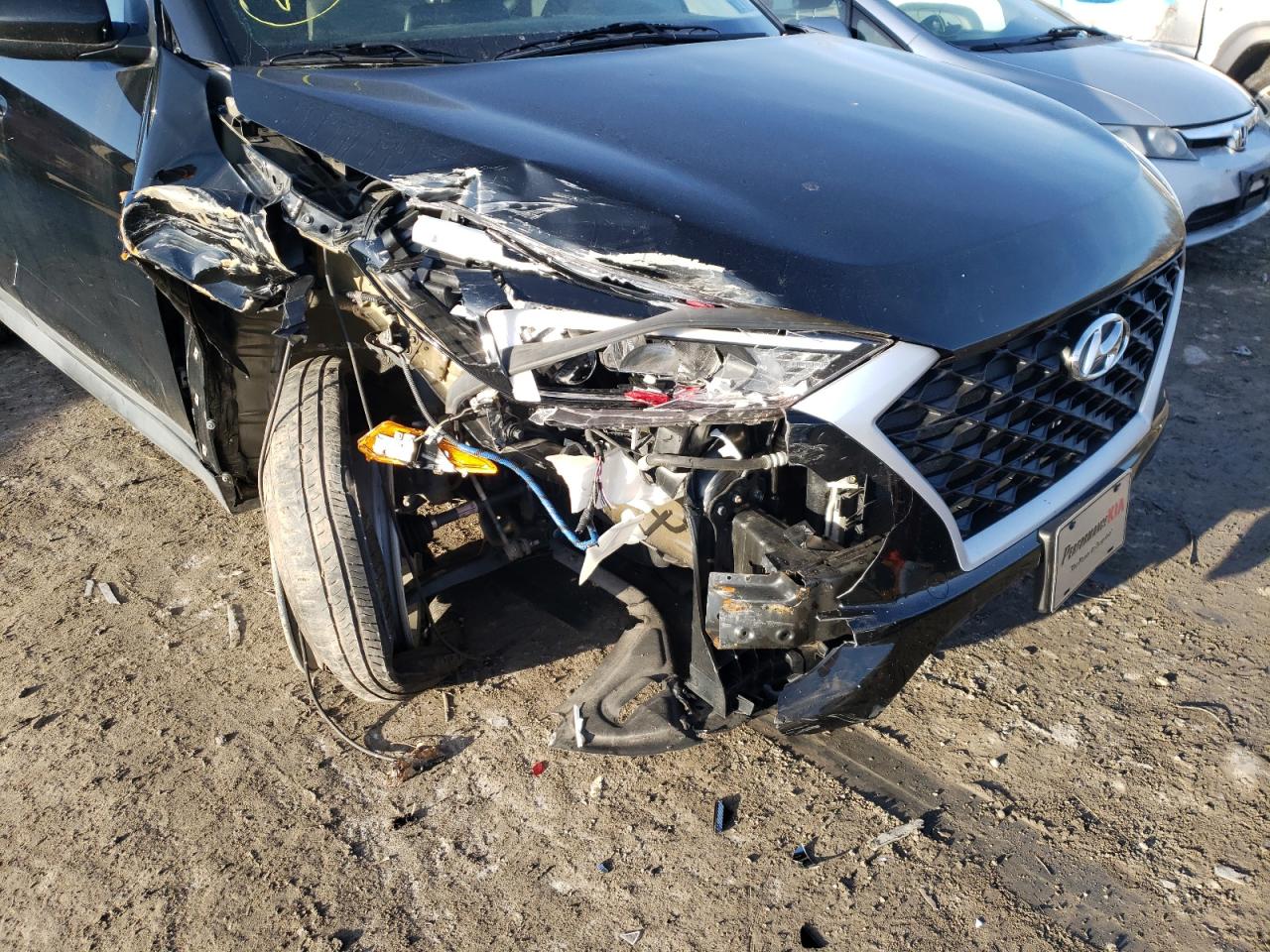 Photo 9 from auction – 2019 HYUNDAI TUCSON SE with VIN KM8J2CA45KU851364
