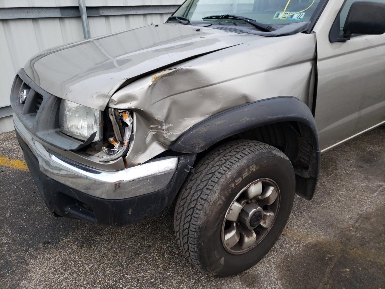 Photo 9 from auction – 2000 NISSAN FRONTIER with VIN 1N6ED26Y0YC394433