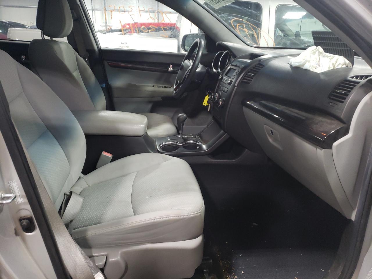Photo 5 from auction – 2011 KIA SORENTO BA with VIN 5XYKT3A15BG076190