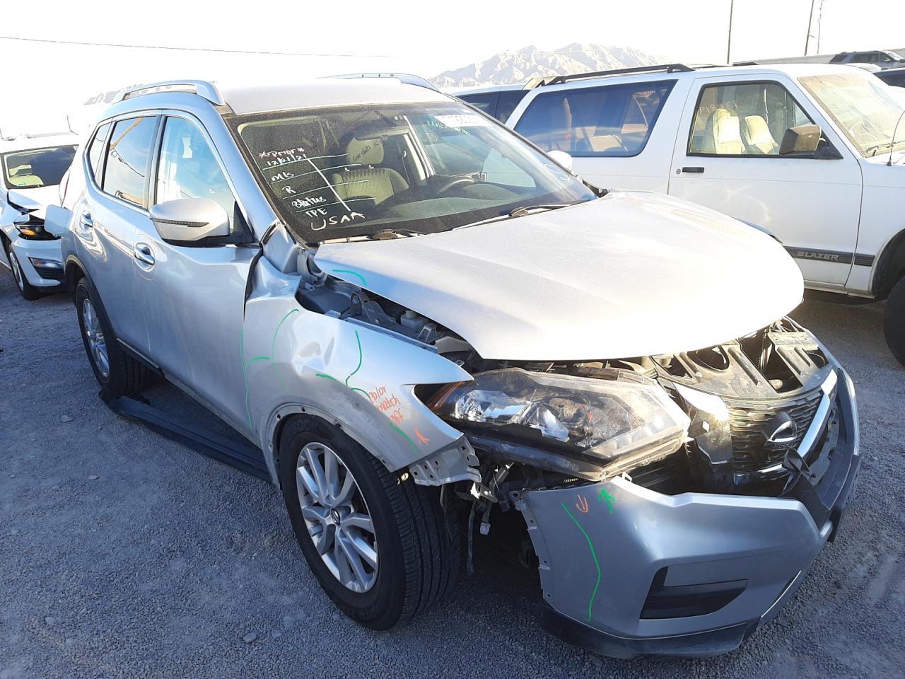 NISSAN ROGUE S 2017 with VIN KNMAT2MT1HP550869 - Photo from auction