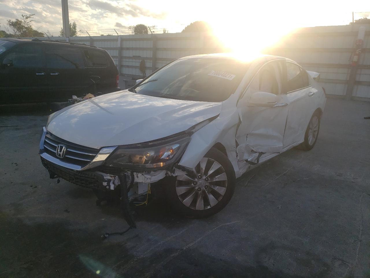 Photo 2 from auction – 2015 HONDA ACCORD EX with VIN 1HGCR2F76FA273113