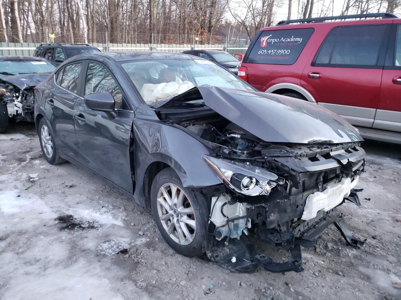 MAZDA 3 TOURING 2014 with VIN JM1BM1V7XE1122763 - Photo from auction