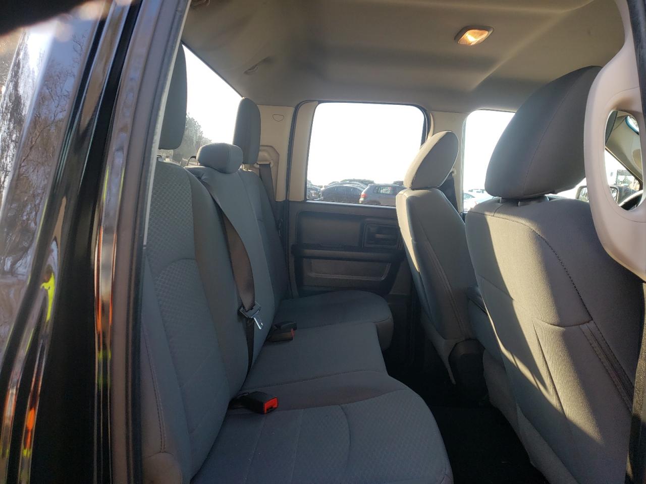 Photo 6 from auction – 2015 RAM 1500 ST with VIN 1C6RR6FTXFS505484