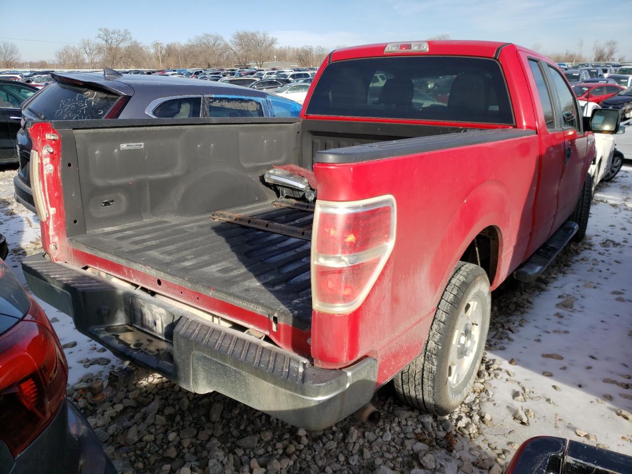Photo 4 from auction – 2010 FORD F150 SUPER with VIN 1FTEX1C81AFA75216