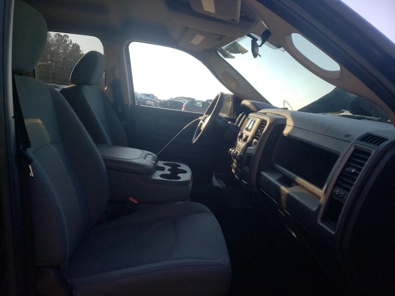 Photo 5 from auction – 2015 RAM 1500 ST with VIN 1C6RR6FTXFS505484