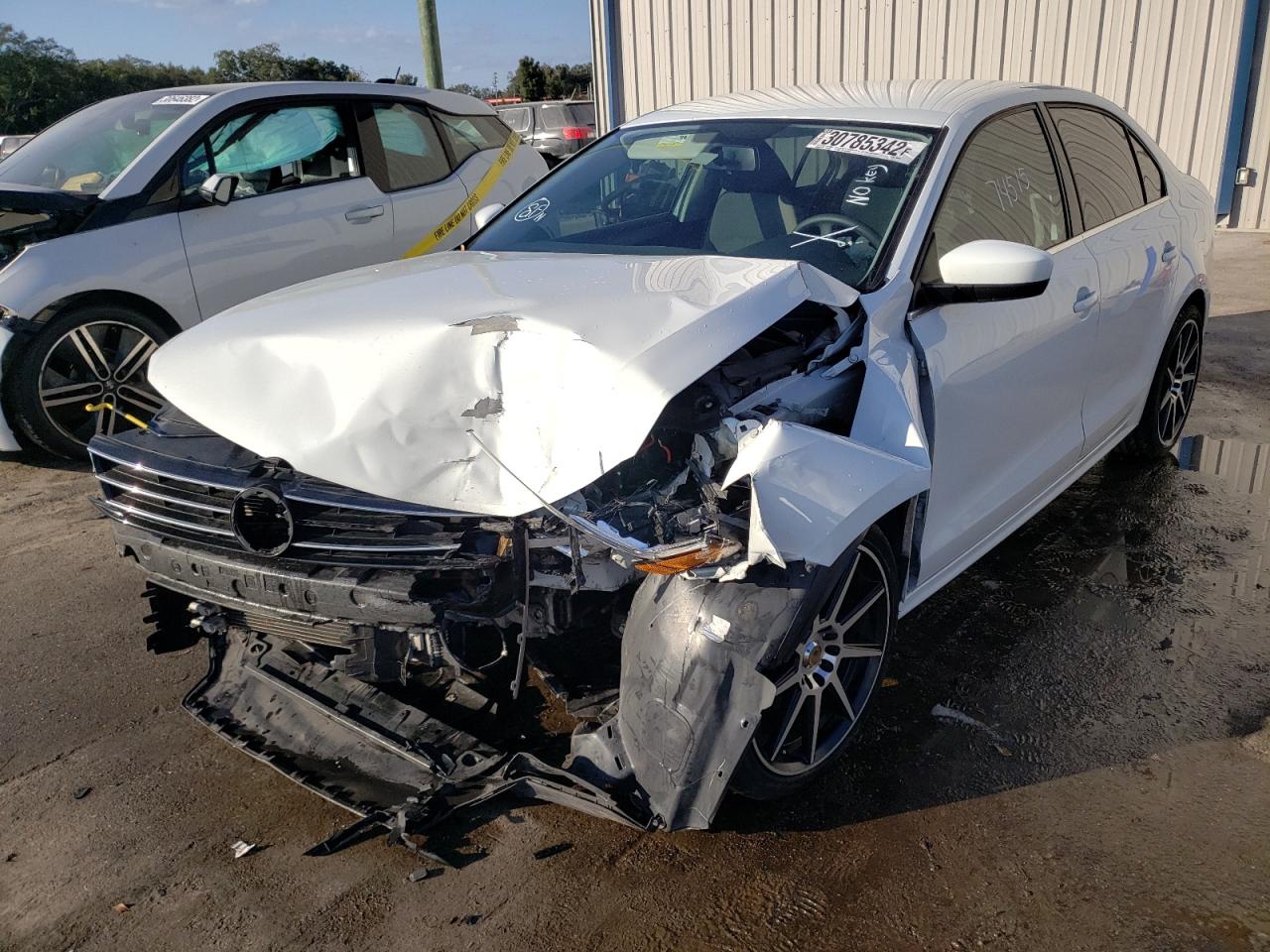 Photo 2 from auction – 2017 VOLKSWAGEN JETTA S with VIN 3VW167AJ7HM300076