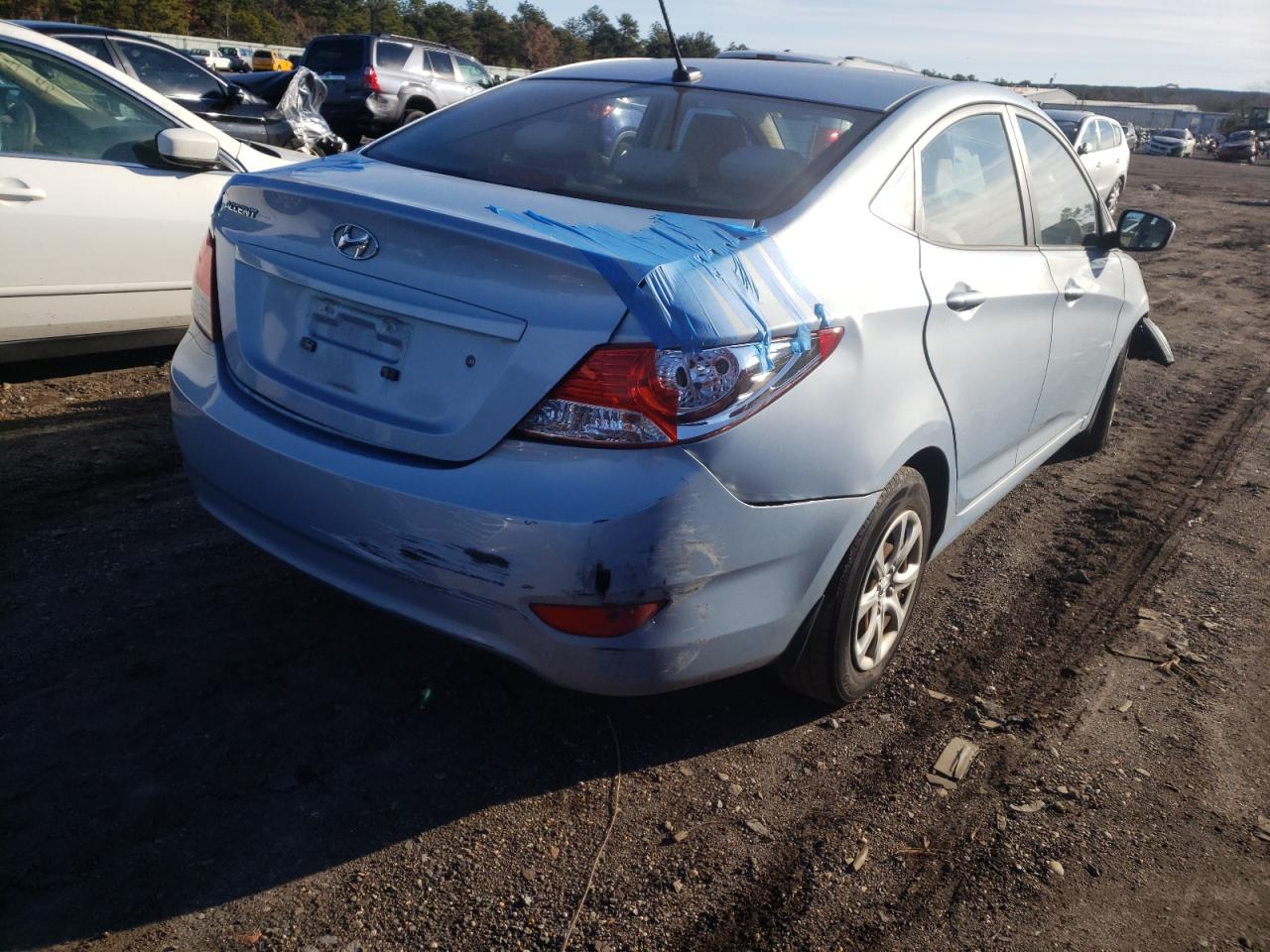 Photo 4 from auction – 2012 HYUNDAI ACCENT GLS with VIN KMHCT4AE0CU158269