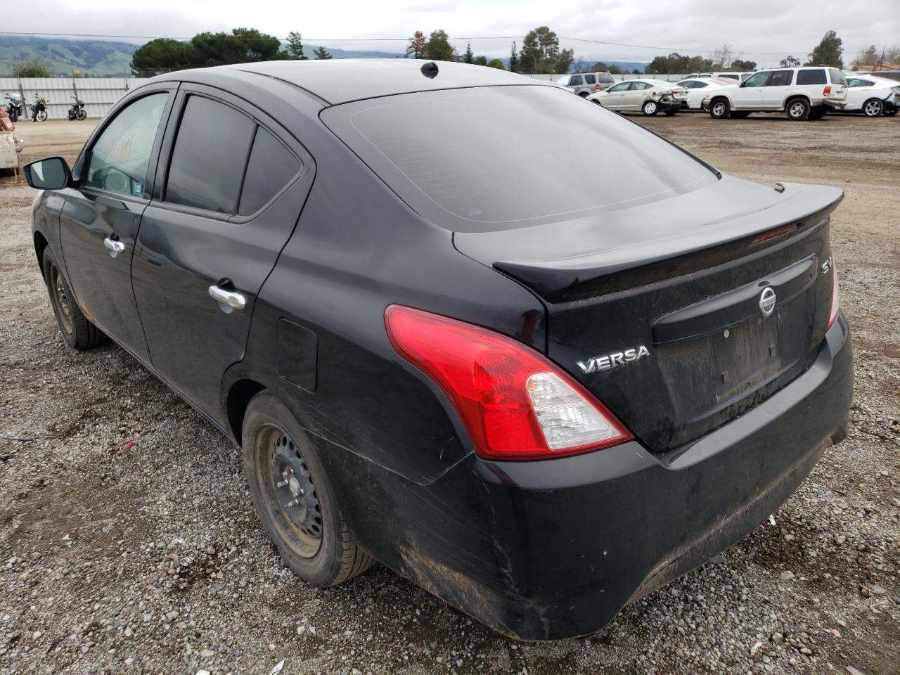 Photo 3 from auction – 2017 NISSAN VERSA S with VIN 3N1CN7AP8HL805104