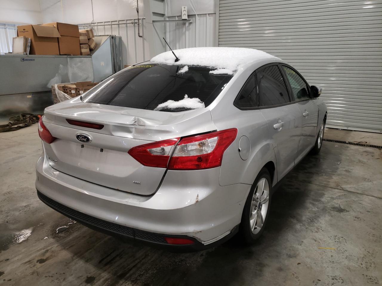 Photo 4 from auction – 2014 FORD FOCUS SE with VIN 1FADP3F22EL294777