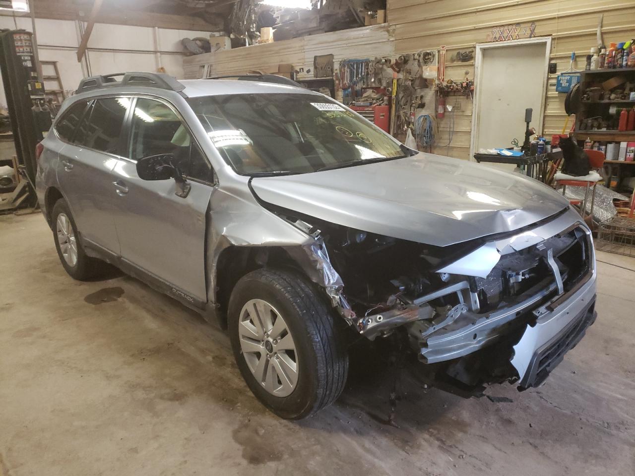 SUBARU OUTBACK 2. 2019 with VIN 4S4BSAFCXK3278590 - Photo from auction