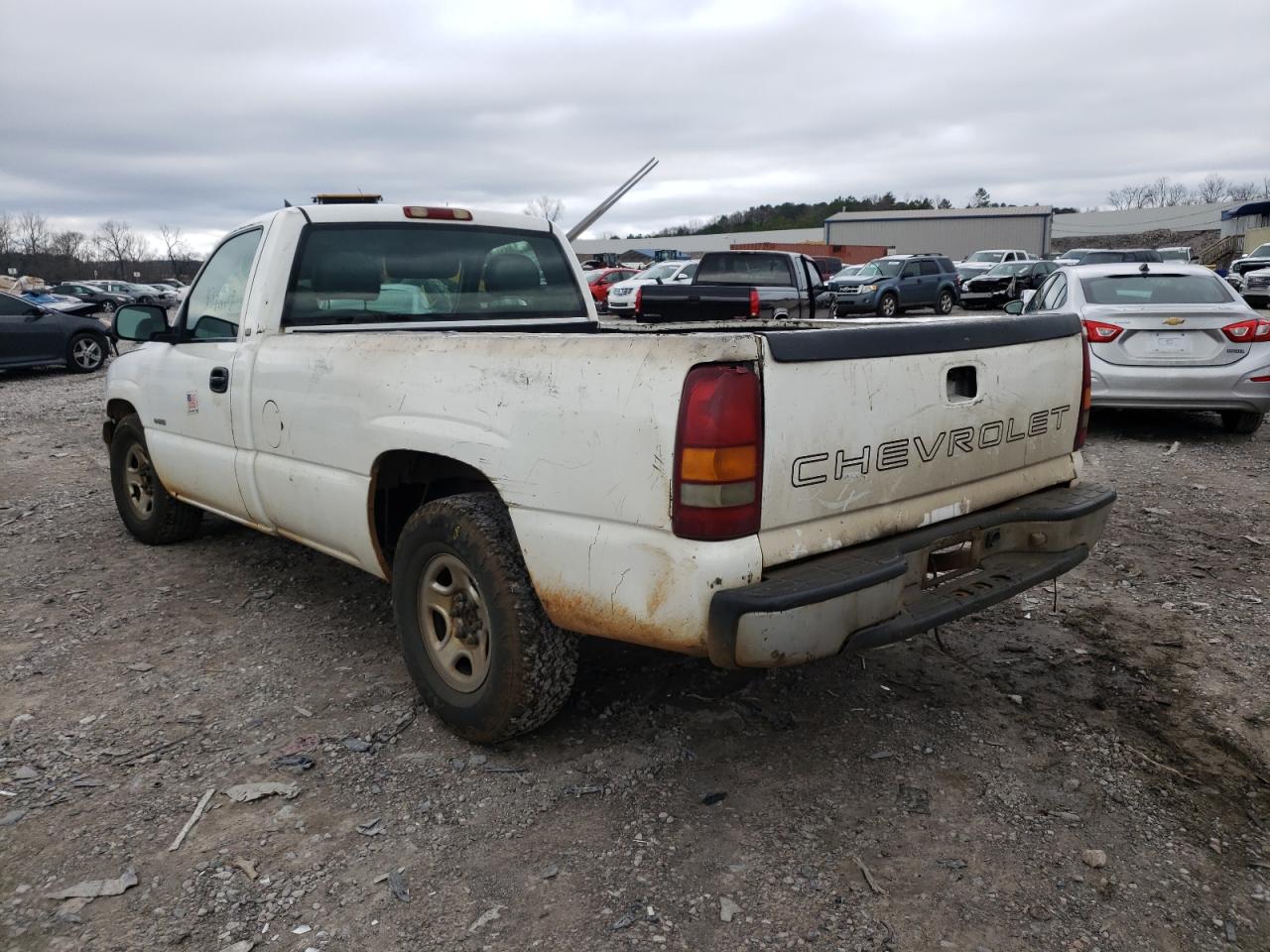Photo 3 from auction – 2002 CHEVROLET SILVERADO with VIN 1GCEC14W82Z145108