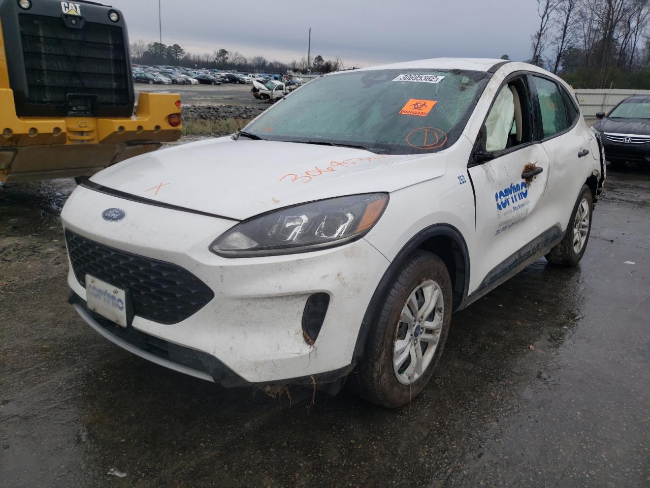 Photo 2 from auction – 2020 FORD ESCAPE S with VIN 1FMCU0F64LUA46453