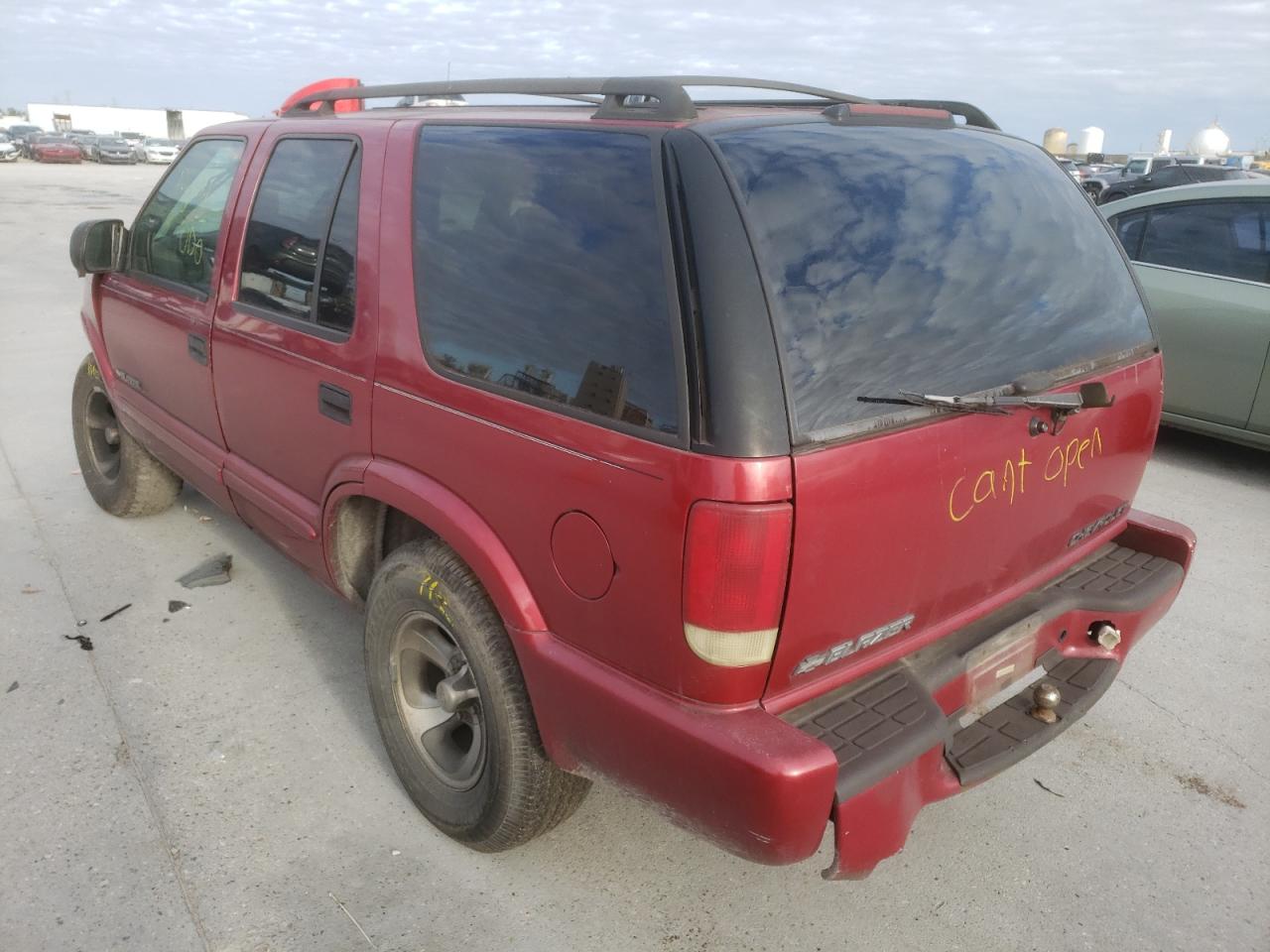 Photo 3 from auction – 2002 CHEVROLET BLAZER with VIN 1GNCS13W02K117881