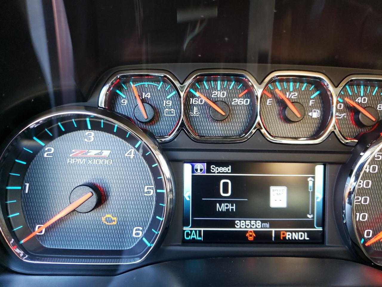 Photo 8 from auction – 2018 CHEVROLET SILVERADO with VIN 3GCUKREC8JG604735
