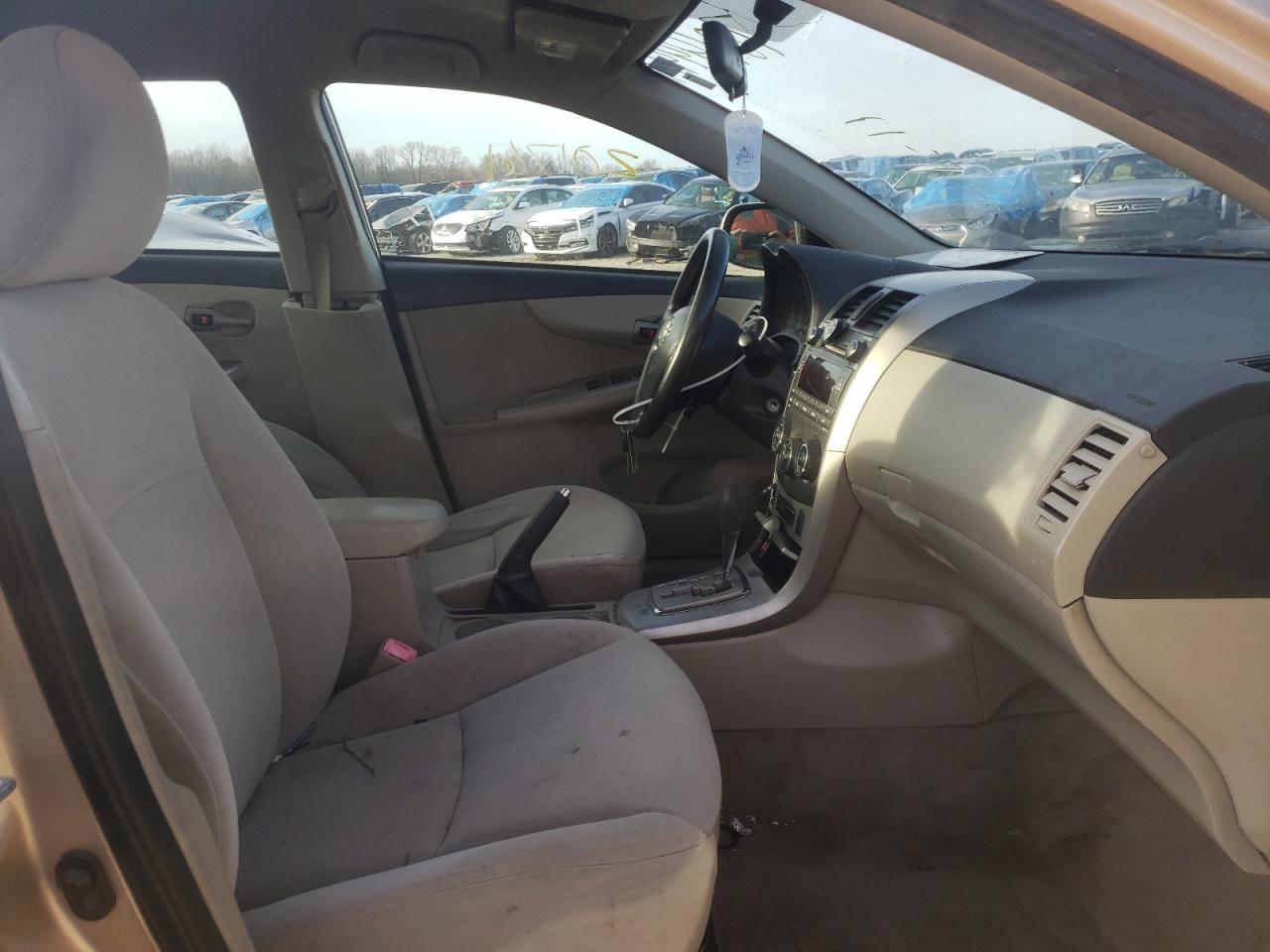 Photo 5 from auction – 2011 TOYOTA COROLLA with VIN JTDBU4EE2B9124987
