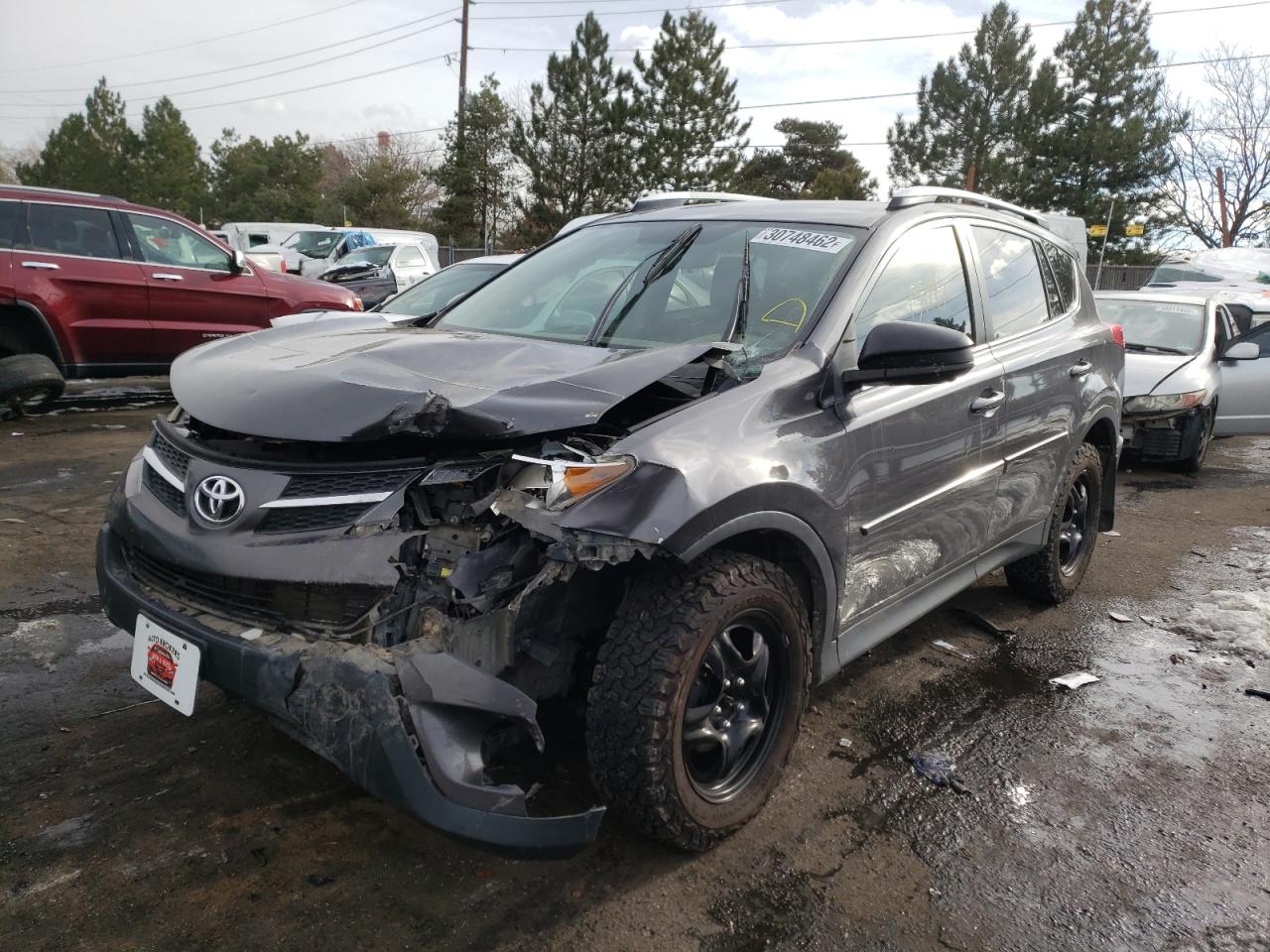 Photo 2 from auction – 2014 TOYOTA RAV4 LE with VIN 2T3BFREV6EW136541